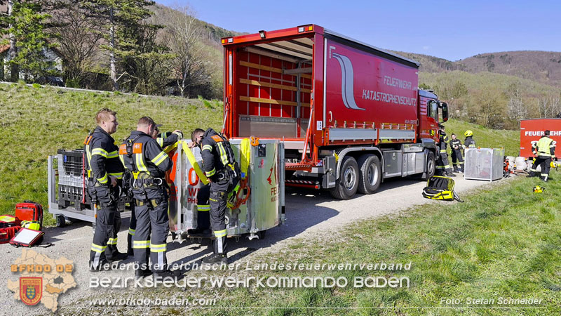 20250412_NÖ Waldbrand im Triestingtal Bzirk BADEN - Flugdienst Feuerwehr - Bundesheer und Polizei probt den Ernstfall 20250412_NÖ Waldbrand im Triestingtal Bzirk BADEN - Flugdienst Feuerwehr - Bundesheer und Polizei probt den Ernstfall