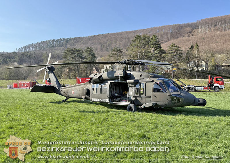 20250412_NÖ Waldbrand im Triestingtal Bzirk BADEN - Flugdienst Feuerwehr - Bundesheer und Polizei probt den Ernstfall