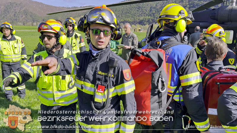 20250412_NÖ Waldbrand im Triestingtal Bzirk BADEN - Flugdienst Feuerwehr - Bundesheer und Polizei probt den Ernstfall 20250412_NÖ Waldbrand im Triestingtal Bzirk BADEN - Flugdienst Feuerwehr - Bundesheer und Polizei probt den Ernstfall