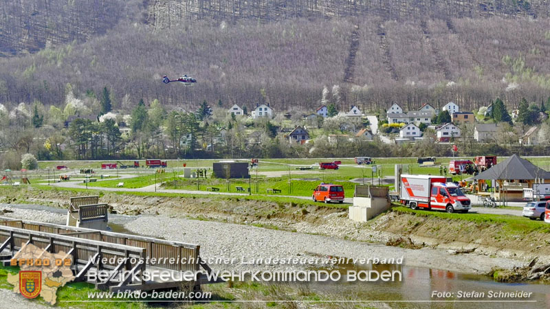 20250412_NÖ Waldbrand im Triestingtal Bzirk BADEN - Flugdienst Feuerwehr - Bundesheer und Polizei probt den Ernstfall 20250412_NÖ Waldbrand im Triestingtal Bzirk BADEN - Flugdienst Feuerwehr - Bundesheer und Polizei probt den Ernstfall