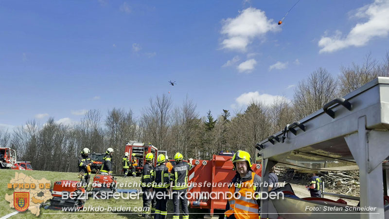 20250412_NÖ Waldbrand im Triestingtal Bzirk BADEN - Flugdienst Feuerwehr - Bundesheer und Polizei probt den Ernstfall 20250412_NÖ Waldbrand im Triestingtal Bzirk BADEN - Flugdienst Feuerwehr - Bundesheer und Polizei probt den Ernstfall