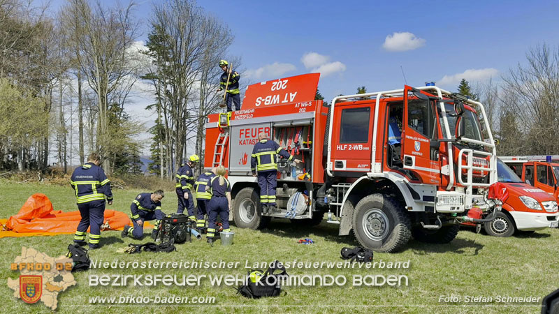 20250412_NÖ Waldbrand im Triestingtal Bzirk BADEN - Flugdienst Feuerwehr - Bundesheer und Polizei probt den Ernstfall 20250412_NÖ Waldbrand im Triestingtal Bzirk BADEN - Flugdienst Feuerwehr - Bundesheer und Polizei probt den Ernstfall