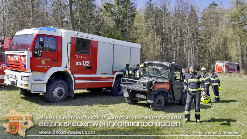 20250412_NÖ Waldbrand im Triestingtal Bzirk BADEN - Flugdienst Feuerwehr - Bundesheer und Polizei probt den Ernstfall 20250412_NÖ Waldbrand im Triestingtal Bzirk BADEN - Flugdienst Feuerwehr - Bundesheer und Polizei probt den Ernstfall
