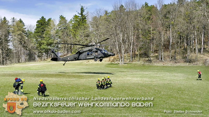 20250412_NÖ Waldbrand im Triestingtal Bzirk BADEN - Flugdienst Feuerwehr - Bundesheer und Polizei probt den Ernstfall 20250412_NÖ Waldbrand im Triestingtal Bzirk BADEN - Flugdienst Feuerwehr - Bundesheer und Polizei probt den Ernstfall