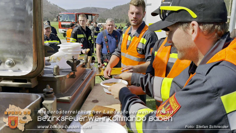 20250412_NÖ Waldbrand im Triestingtal Bzirk BADEN - Flugdienst Feuerwehr - Bundesheer und Polizei probt den Ernstfall 20250412_NÖ Waldbrand im Triestingtal Bzirk BADEN - Flugdienst Feuerwehr - Bundesheer und Polizei probt den Ernstfall