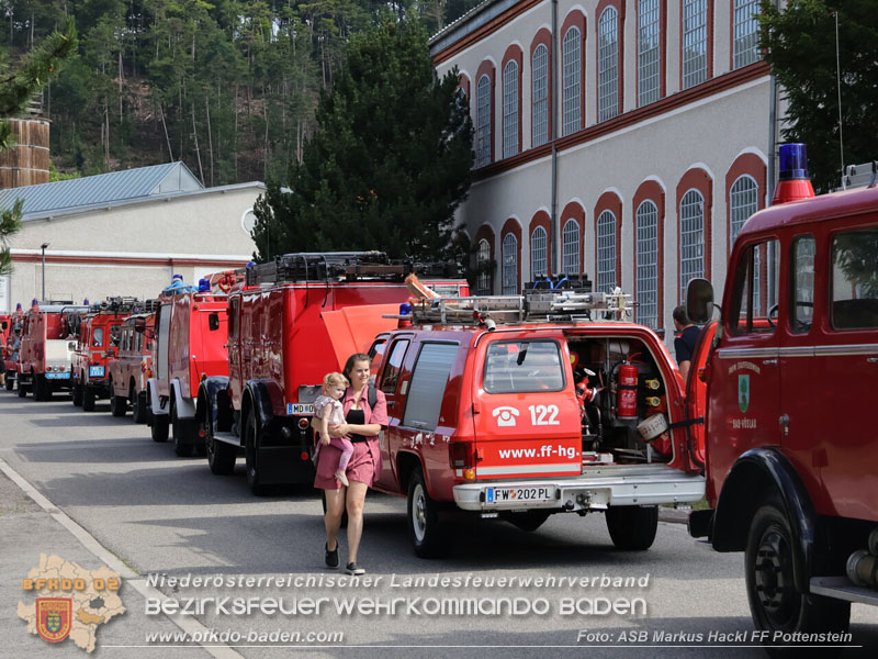 20250628_Feuerwehr-Oldtimerausfahrt vom Verein "Feuerwehrhistoriker in Niederösterreich"  Fahrt von Pottenstein nach Möllersdorf  Foto: ASB ÖA Markus Hackl FF Pottenstein