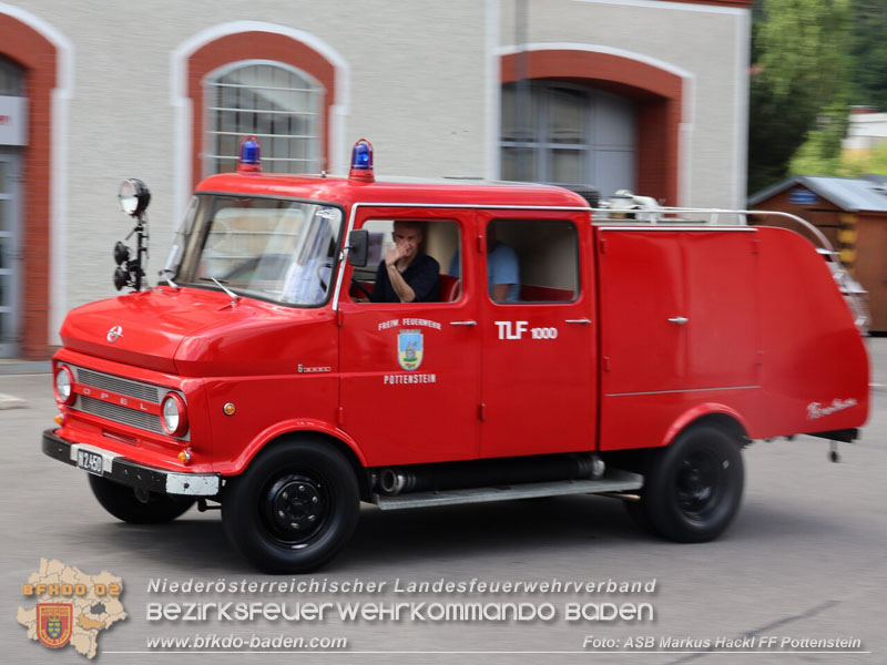 20250628_Feuerwehr-Oldtimerausfahrt vom Verein "Feuerwehrhistoriker in Niederösterreich"  Fahrt von Pottenstein nach Möllersdorf  Foto: ASB ÖA Markus Hackl FF Pottenstein