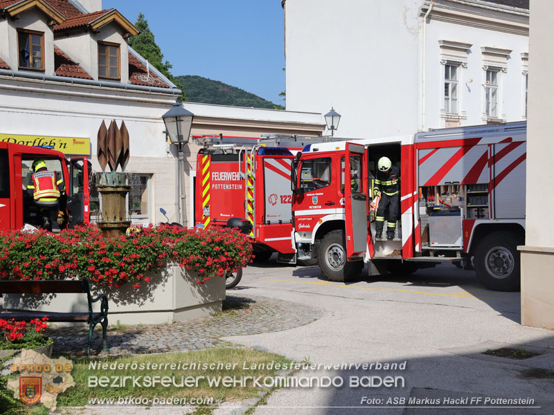 20250705_Menschenrettungsübung  vom Kirchturm in Pottenstein   Foto: ASB Markus Hackl FF Pottenstein