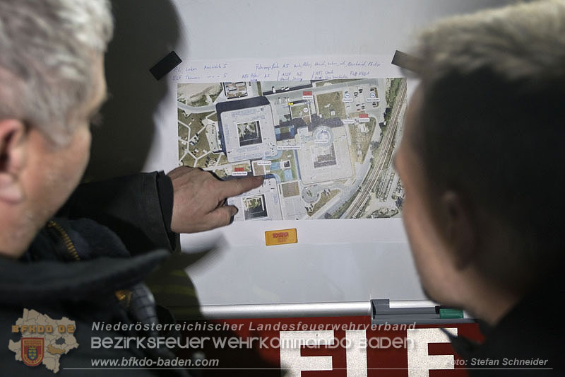20251105_Einsatzkräfte trainierten den Ernstfall - Erfolgreiche Feuerwehrübung am Klinikstandort Baden Foto: Stefan Schneider 20251105_Einsatzkräfte trainierten den Ernstfall - Erfolgreiche Feuerwehrübung am Klinikstandort Baden Foto: Stefan Schneider
