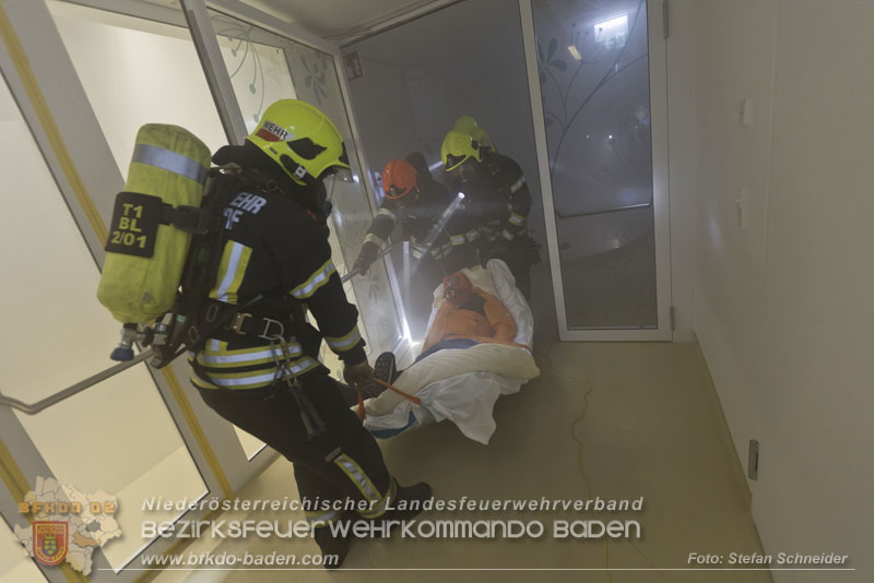 20251105_Einsatzkräfte trainierten den Ernstfall - Erfolgreiche Feuerwehrübung am Klinikstandort Baden Foto: Stefan Schneider 20251105_Einsatzkräfte trainierten den Ernstfall - Erfolgreiche Feuerwehrübung am Klinikstandort Baden Foto: Stefan Schneider