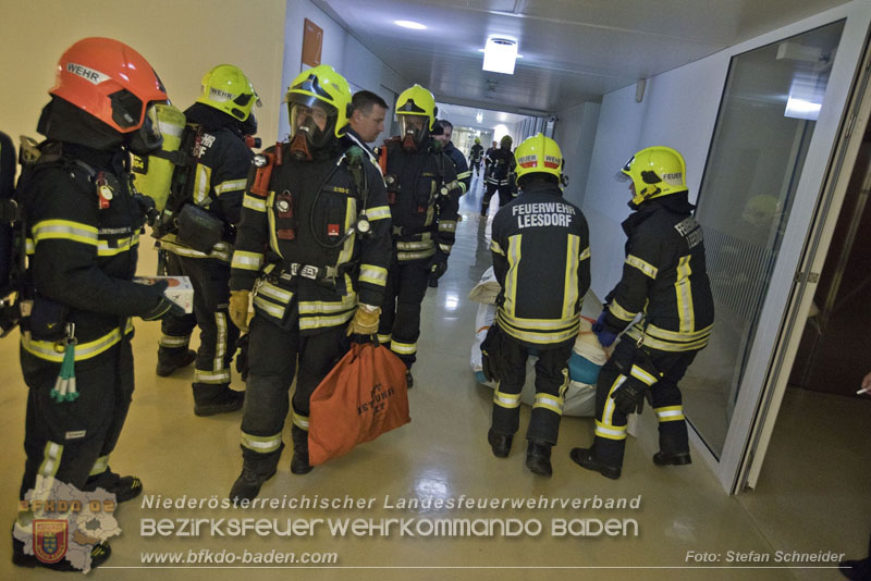 20251105_Einsatzkräfte trainierten den Ernstfall - Erfolgreiche Feuerwehrübung am Klinikstandort Baden Foto: Stefan Schneider 20251105_Einsatzkräfte trainierten den Ernstfall - Erfolgreiche Feuerwehrübung am Klinikstandort Baden Foto: Stefan Schneider