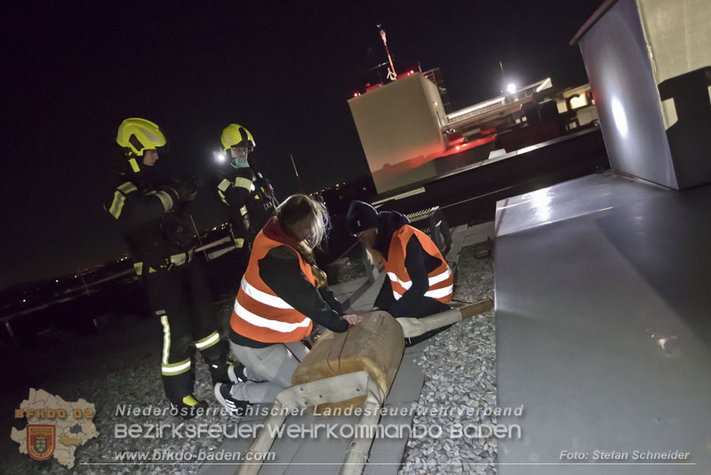 20251105_Einsatzkräfte trainierten den Ernstfall - Erfolgreiche Feuerwehrübung am Klinikstandort Baden Foto: Stefan Schneider 20251105_Einsatzkräfte trainierten den Ernstfall - Erfolgreiche Feuerwehrübung am Klinikstandort Baden Foto: Stefan Schneider