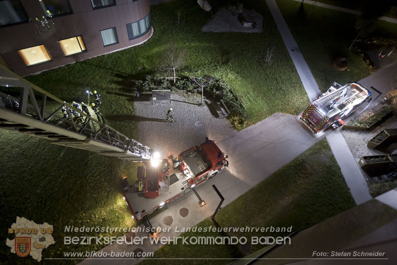 20251105_Einsatzkräfte trainierten den Ernstfall - Erfolgreiche Feuerwehrübung am Klinikstandort Baden Foto: Stefan Schneider 20251105_Einsatzkräfte trainierten den Ernstfall - Erfolgreiche Feuerwehrübung am Klinikstandort Baden Foto: Stefan Schneider