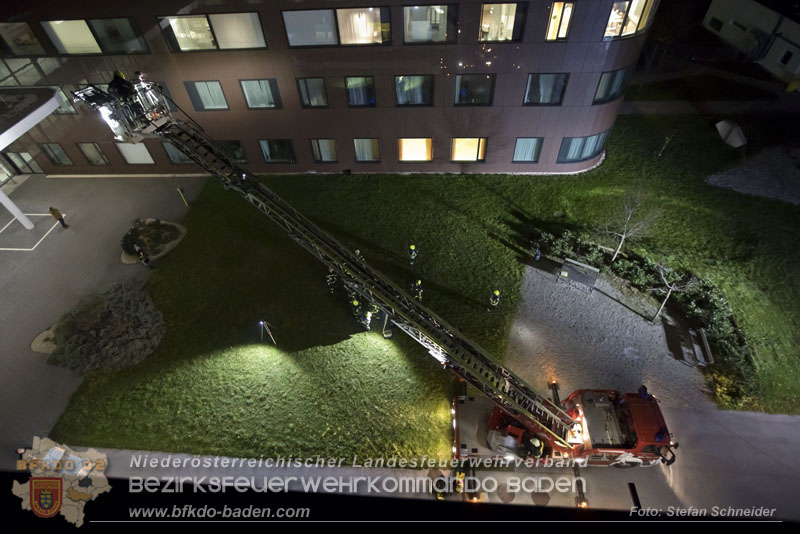 20251105_Einsatzkräfte trainierten den Ernstfall - Erfolgreiche Feuerwehrübung am Klinikstandort Baden Foto: Stefan Schneider 20251105_Einsatzkräfte trainierten den Ernstfall - Erfolgreiche Feuerwehrübung am Klinikstandort Baden Foto: Stefan Schneider