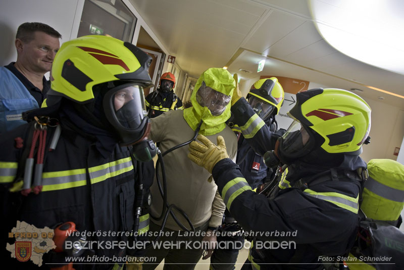 20251105_Einsatzkräfte trainierten den Ernstfall - Erfolgreiche Feuerwehrübung am Klinikstandort Baden Foto: Stefan Schneider 20251105_Einsatzkräfte trainierten den Ernstfall - Erfolgreiche Feuerwehrübung am Klinikstandort Baden Foto: Stefan Schneider