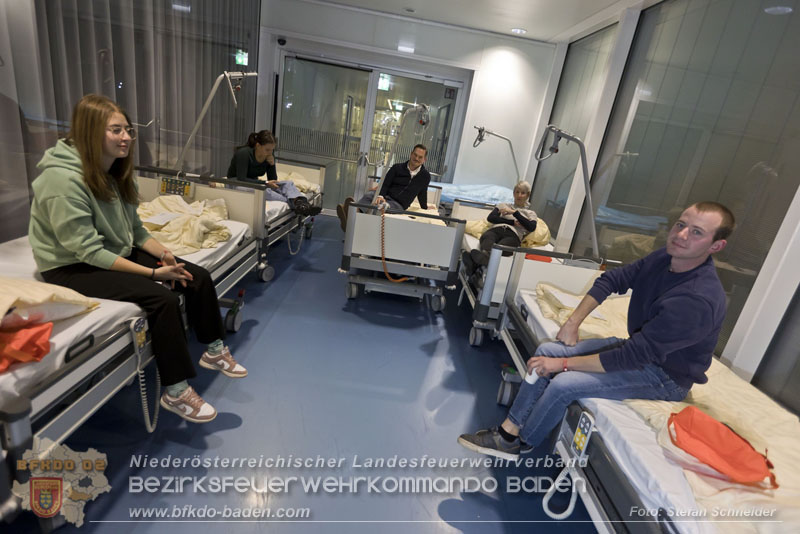 20251105_Einsatzkräfte trainierten den Ernstfall - Erfolgreiche Feuerwehrübung am Klinikstandort Baden Foto: Stefan Schneider 20251105_Einsatzkräfte trainierten den Ernstfall - Erfolgreiche Feuerwehrübung am Klinikstandort Baden Foto: Stefan Schneider