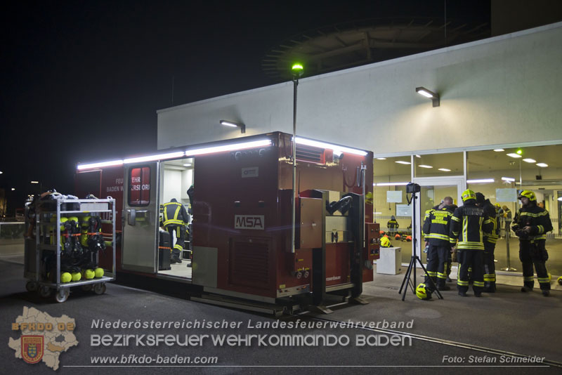 20251105_Einsatzkräfte trainierten den Ernstfall - Erfolgreiche Feuerwehrübung am Klinikstandort Baden Foto: Stefan Schneider 20251105_Einsatzkräfte trainierten den Ernstfall - Erfolgreiche Feuerwehrübung am Klinikstandort Baden Foto: Stefan Schneider