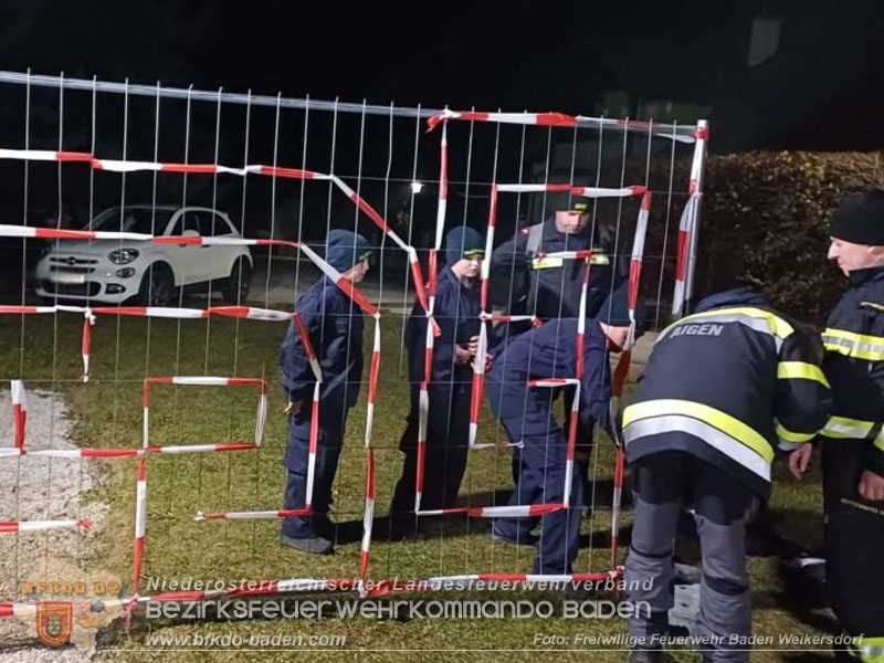 20251108_Nachtwanderung der Feuerwehrjugend des Bezirks Baden in Aigen