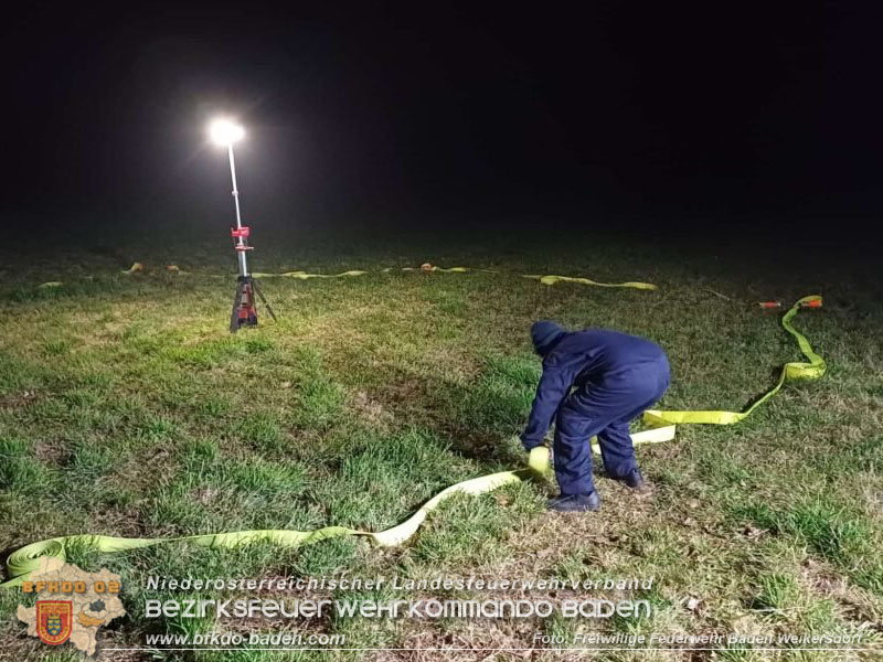 20251108_Nachtwanderung der Feuerwehrjugend des Bezirks Baden in Aigen