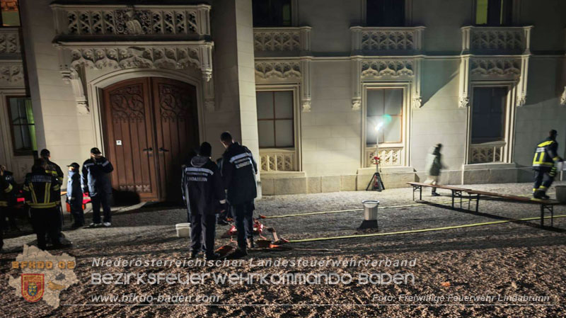 20251108_Nachtwanderung der Feuerwehrjugend des Bezirks Baden in Aigen