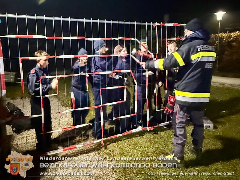 20251108_Nachtwanderung der Feuerwehrjugend des Bezirks Baden in Aigen