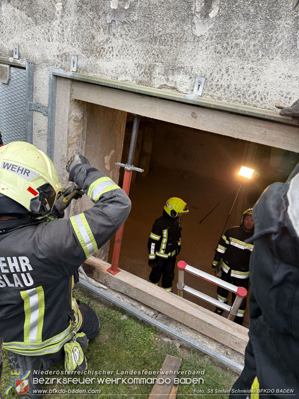 20251122_1. ZUG der 2. KHD Bereitschaft uebt am Gelaende des Tritolwerk  Foto: S5 Stefan Schneider BFKDO BADEN