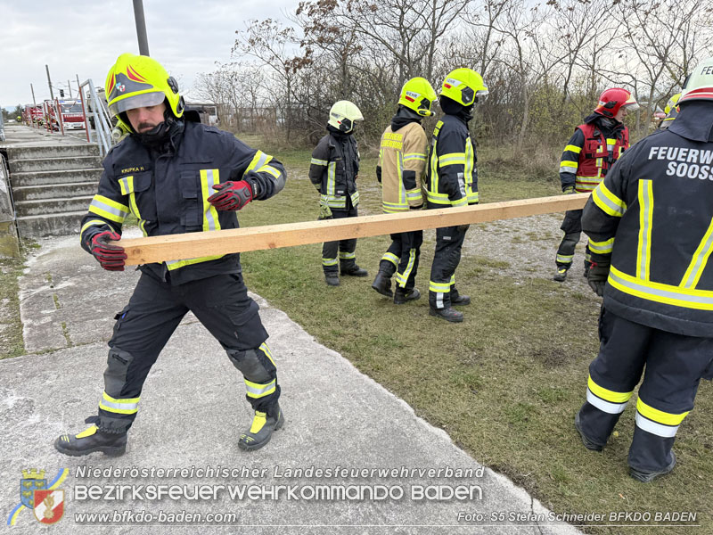 20251122_1. ZUG der 2. KHD Bereitschaft uebt am Gelaende des Tritolwerk  Foto: S5 Stefan Schneider BFKDO BADEN