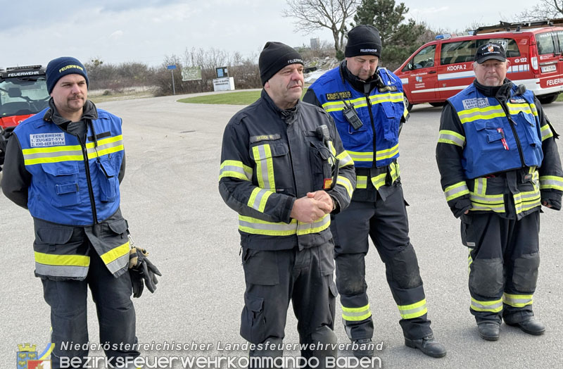 20251122_1. ZUG der 2. KHD Bereitschaft uebt am Gelaende des Tritolwerk Foto: S5 Stefan Schneider BFKDO BADEN