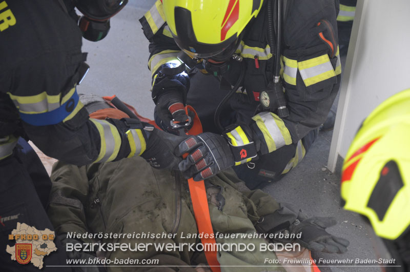 20250215_Bestandene Ausbildungsprüfung Atemschutz Foto: Freiwillige Feuerwehr Baden-Stadt 20250215_Bestandene Ausbildungsprüfung Atemschutz Foto: Freiwillige Feuerwehr Baden-Stadt